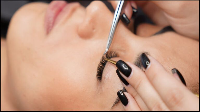 eyelash extensions Ferntree Gully